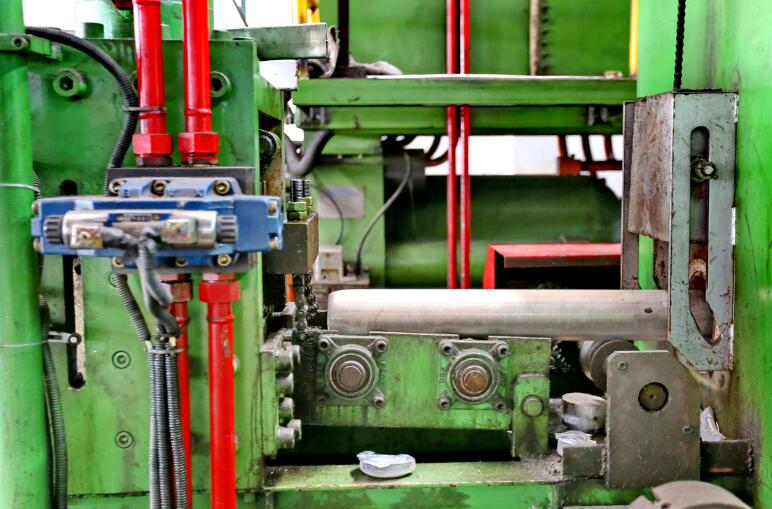 Fornitore di profilo in alluminio, personalizzazione di precisione di fornitori di profili di alluminio a forma di speciale.